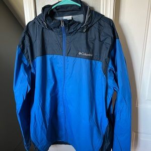 Columbia Lightweight Zip Up Jacket Size XL Beautiful Condition.